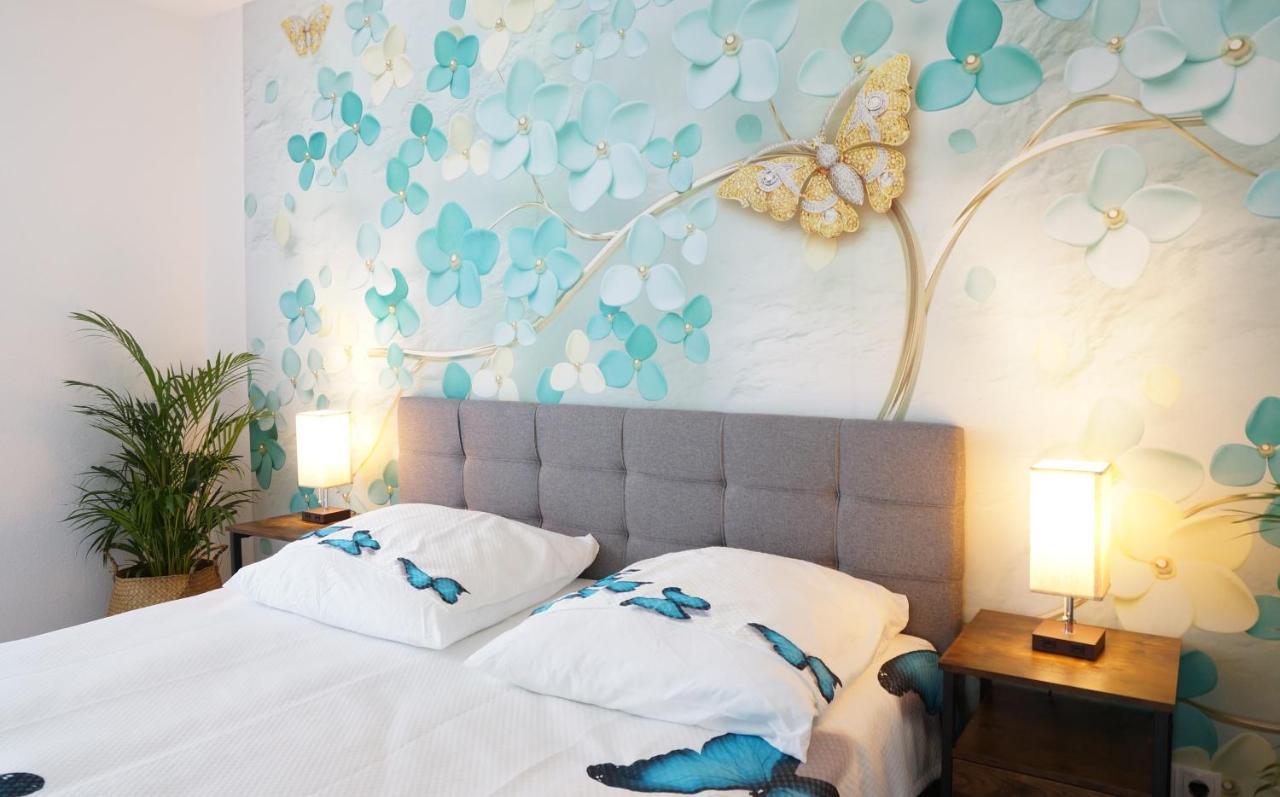 Mein Apartment Flowers Mit Kamin, Bis 10 Personen Frankenthal  Dış mekan fotoğraf