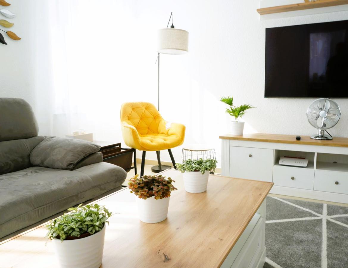 Mein Apartment Flowers Mit Kamin, Bis 10 Personen Frankenthal  Dış mekan fotoğraf