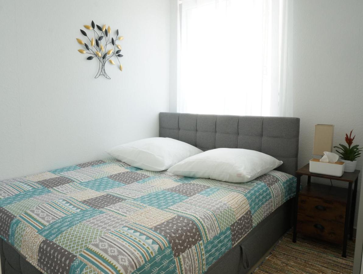 Mein Apartment Flowers Mit Kamin, Bis 10 Personen Frankenthal  Dış mekan fotoğraf